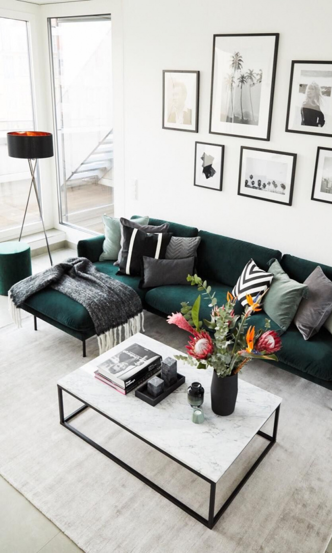 Thiết kế nội thất màu đen cho phòng khách thêm hiện đại, sang trọng